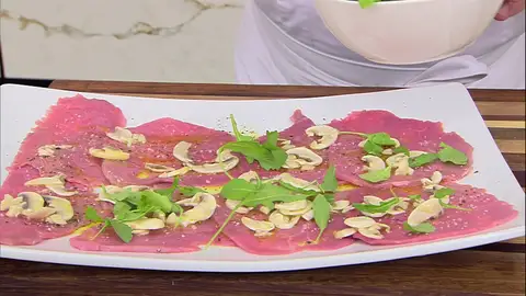 Una receta de 1950: Carpaccio de ternera con parmesano ¡Fácil y rápida! Una receta de 1950: Carpaccio de ternera con parmesano ¡Fácil y rápida!