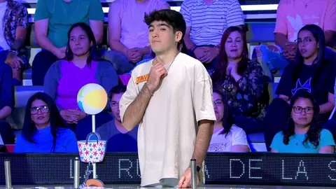¿Podrá superar la cuenta atrás? Menos de un minuto y 600 euros en juego El ‘panel exprés’ le ha jugado una mala pasada a Javi y todo se ha torcido en el último momento… ¡Qué tensión!