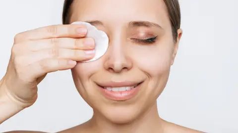 Desmaquillar los ojos Desmaquillar los ojos