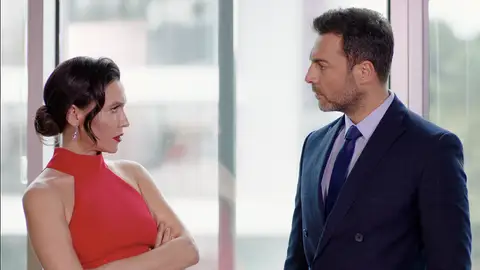 Ender y Kaya en el capítulo '41' de 'Pecado Original'. Ender y Kaya en el capítulo '41' de 'Pecado Original'.