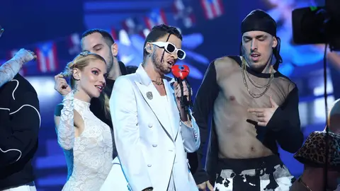 Anne Igartiburu monta la fiesta como Bad Bunny con ‘Tití me preguntó’ Anne Igartiburu monta la fiesta como Bad Bunny con ‘Tití me preguntó’