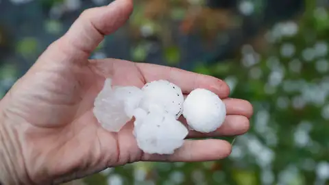 Tormenta de granizo este jueves en Vitoria Tormenta de granizo este jueves en Vitoria