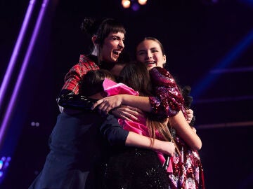 Natalia Lacunza pone el broche final de &lsquo;La Voz Kids&rsquo; junto a los cuatro finalistas