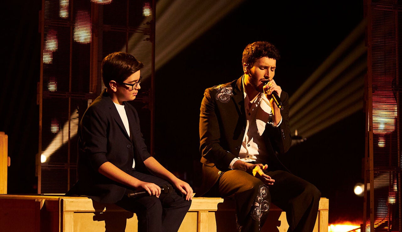 Sebasti&aacute;n Yatra y Rub&eacute;n protagonizan una actuaci&oacute;n muy especial con &lsquo;Quererte bonito&rsquo;