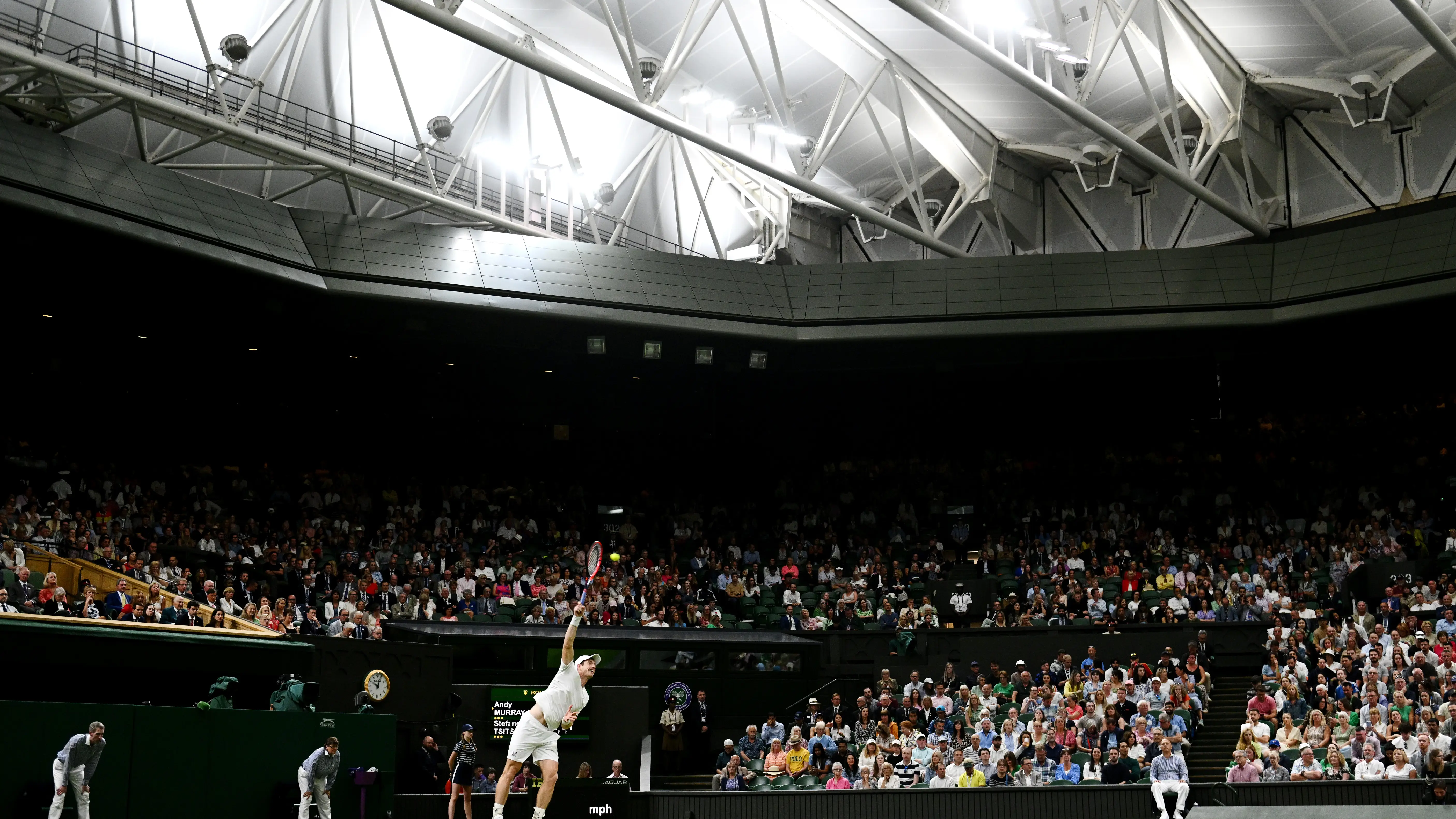 Andy Murray en la pista central de Wimbledon