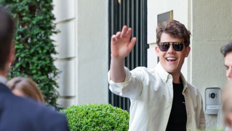 Wes Gordon llega al Hotel Ritz