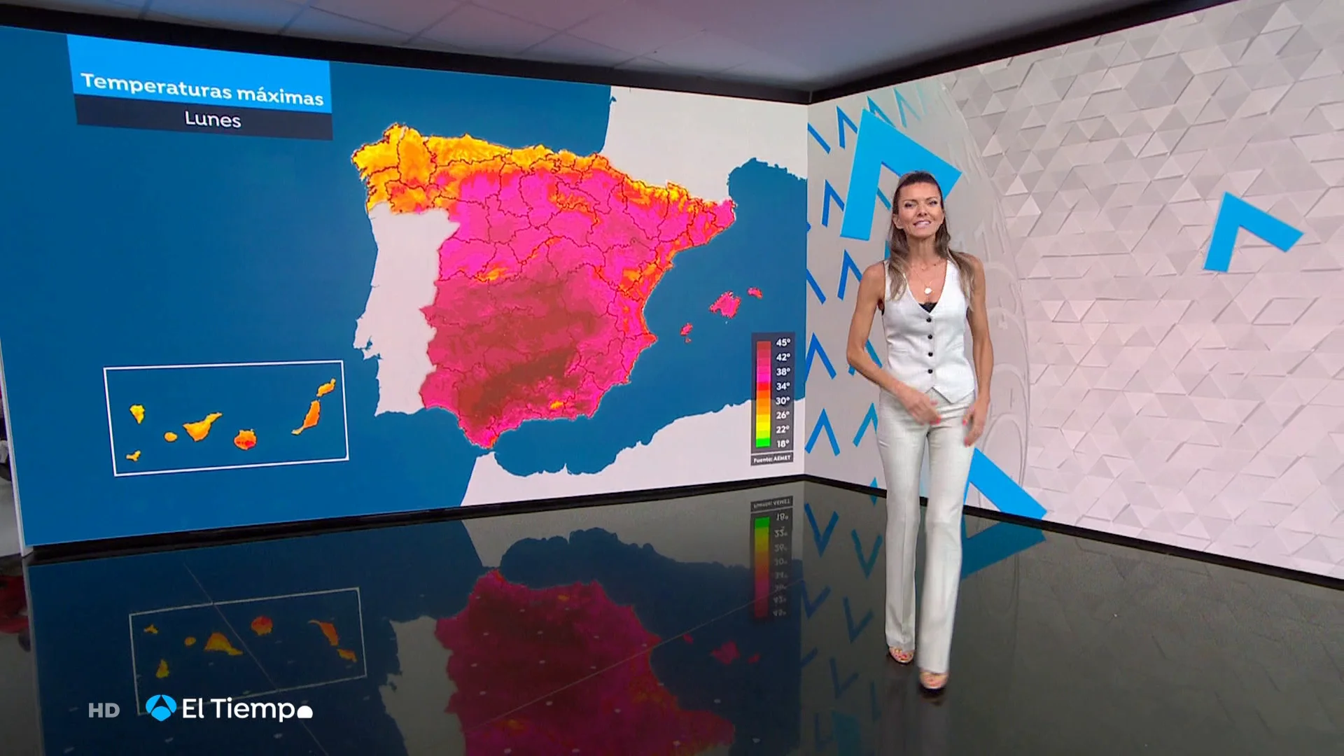 Himar González adelanta el tiempo de esta semana:"Las temperaturas comenzarán a ascender rondando de nuevo los 40°" Himar González adelanta el tiempo de esta semana:"Las temperaturas comenzarán a ascender rondando de nuevo los 40°"