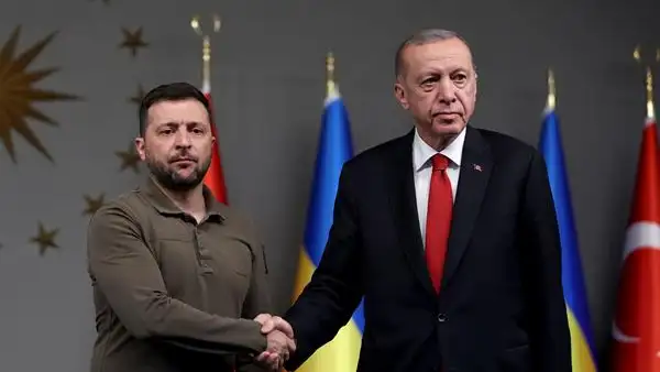 El presidente Zelenski y su homólogo turco Erdogan El presidente Zelenski y su homólogo turco Erdogan
