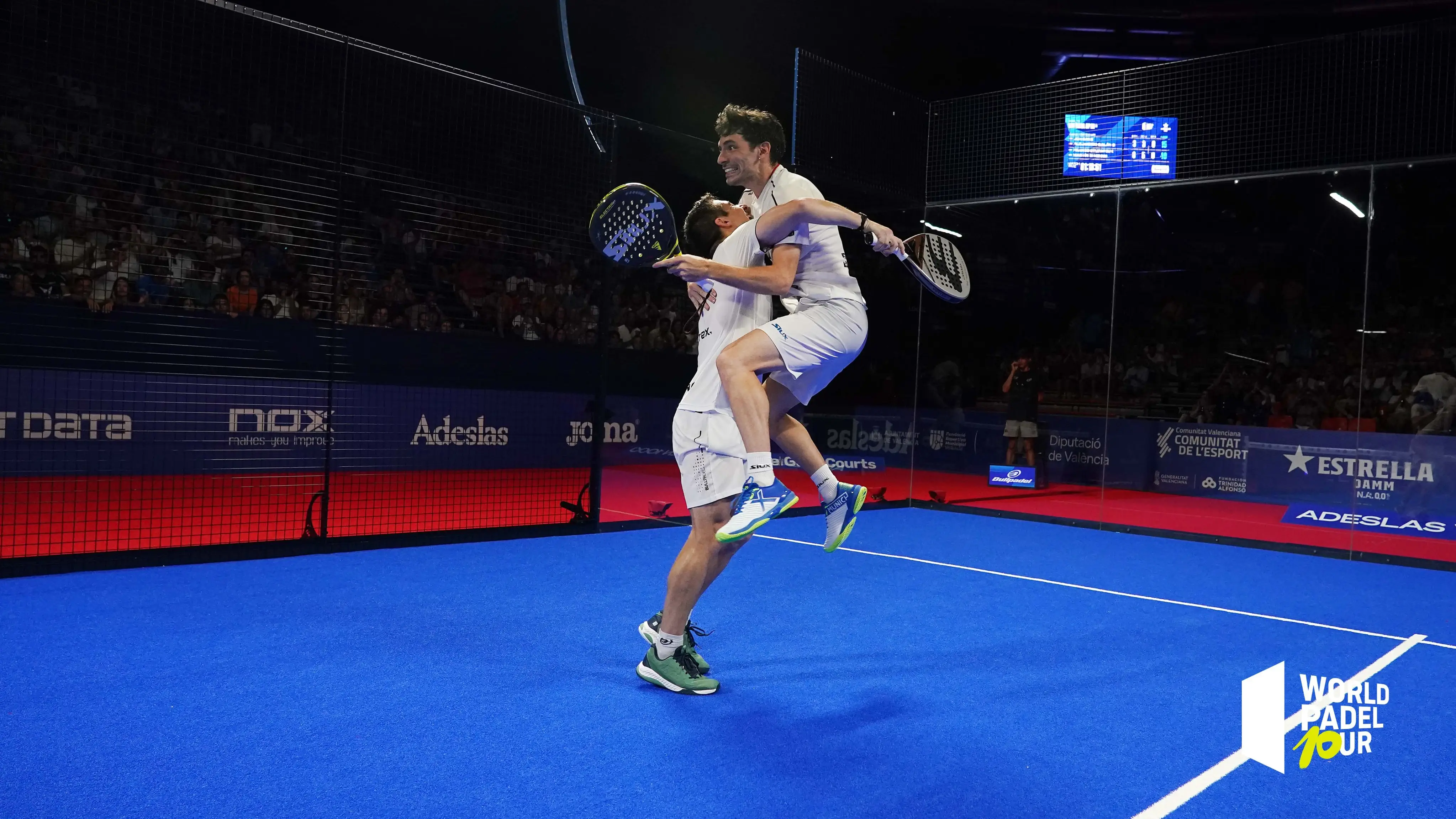 Di Nenno y Stupaczuk tras proclamarse campeones del Valencia Open Di Nenno y Stupaczuk tras proclamarse campeones del Valencia Open