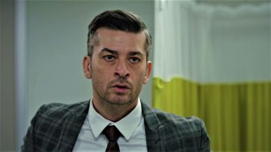 Osman descubre la mentira de Çetin, el novio de Aylin... ¡No es un reputado médico!