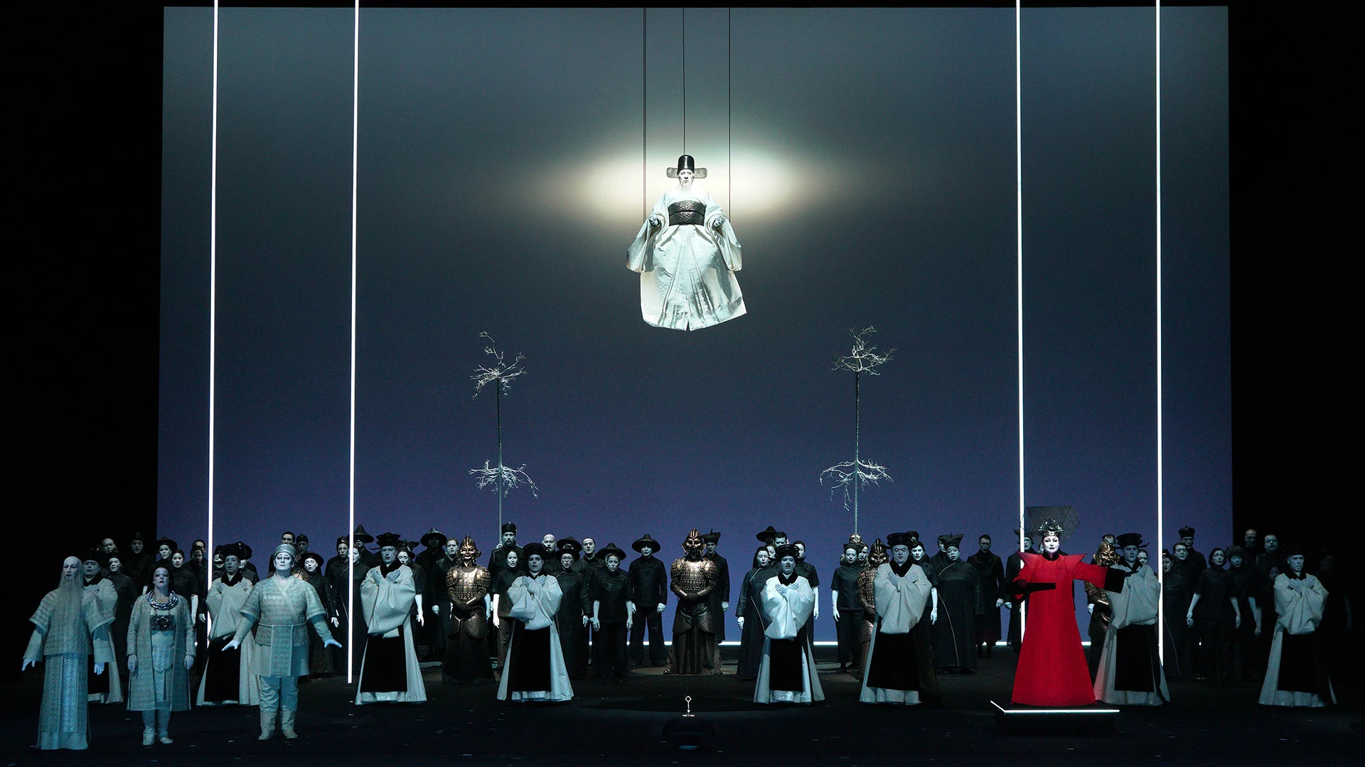 Turandot regresa al Teatro Real, emocionando al público de la mano del Maestro de Escena Robert Wilson Turandot regresa al Teatro Real, emocionando al público de la mano del Maestro de Escena Robert Wilson