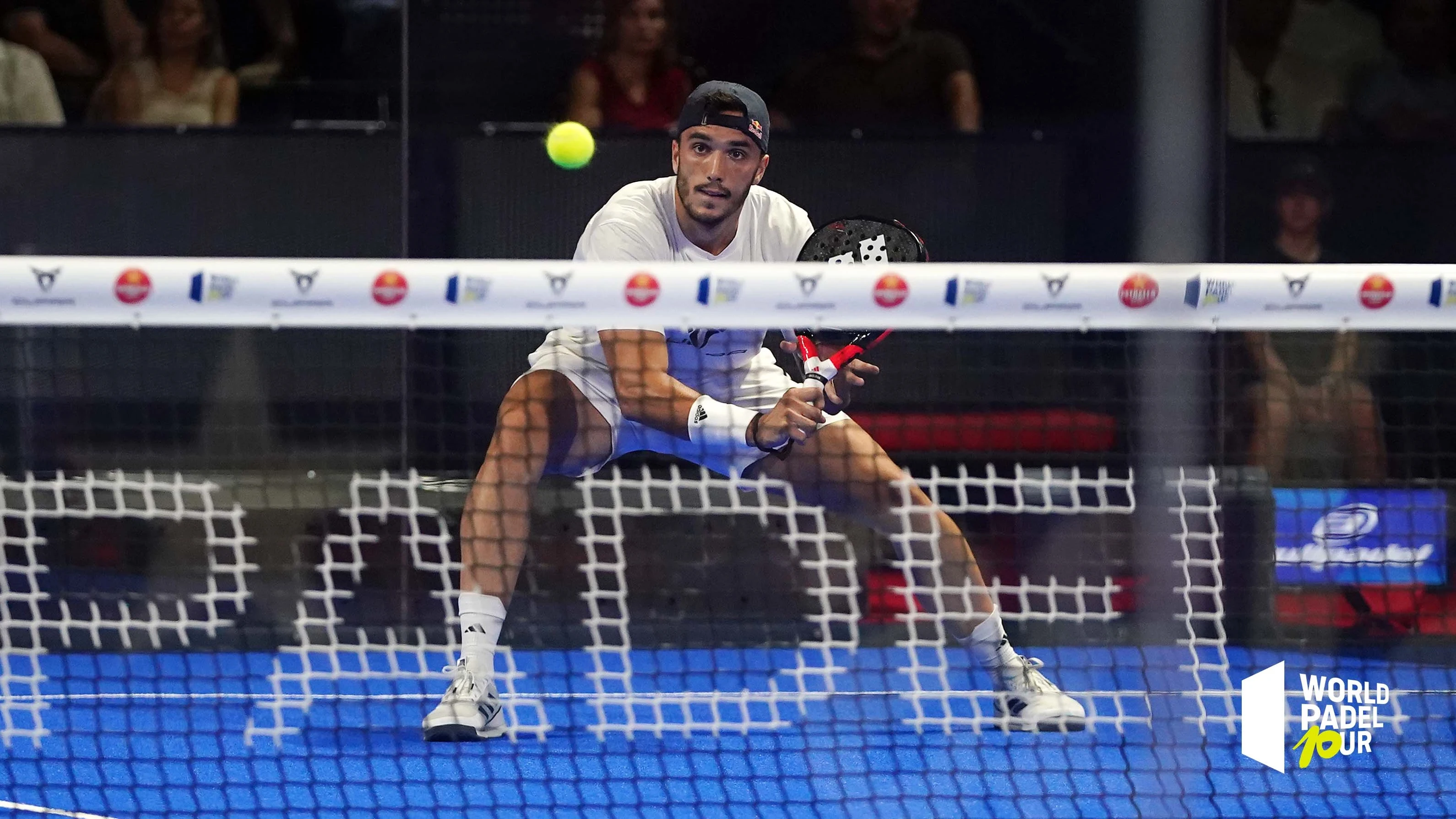 Ale Galán, en acción en el Valencia Open Ale Galán, en acción en el Valencia Open