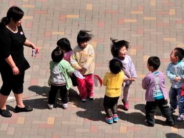 Niños chinos en una guardería