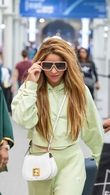 Shakira en su llegada a Londres Shakira en su llegada a Londres