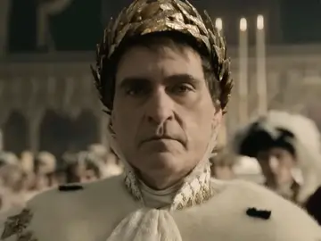 Joaquin Phoenix como Napoleón Bonaparte en la película de Ridley Scott Joaquin Phoenix como Napoleón Bonaparte en la película de Ridley Scott