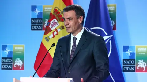 Sánchez asegura que mantendrá la estrategia de “rebelarse” ante la “sarta de mentiras” de Feijóo y sus pactos con Vox Sánchez asegura que mantendrá la estrategia de “rebelarse” ante la “sarta de mentiras” de Feijóo y sus pactos con Vox