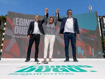 El coordinador de EH Bildu, Arnaldo Otegi, y la cabeza de lista por Gipuzkoa, Mertxe Aizpurua El coordinador de EH Bildu, Arnaldo Otegi, y la cabeza de lista por Gipuzkoa, Mertxe Aizpurua