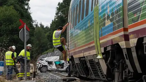 Accidente entre un tren y un coche este miércoles en Lugo Accidente entre un tren y un coche este miércoles en Lugo