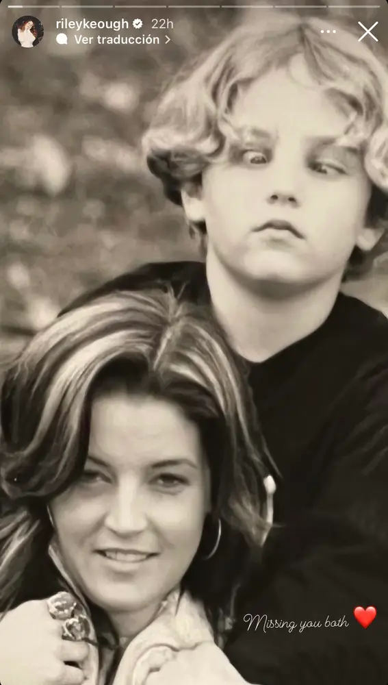 Riley Keough comparte una foto de su madre, Lisa Marie Presley, y de su hermano Benjamin