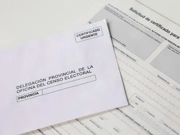 A3 Noticias 2 (13-07-23) Correos abrirá este fin de semana sus oficinas para facilitar el voto por correo en toda España A3 Noticias 2 (13-07-23) Correos abrirá este fin de semana sus oficinas para facilitar el voto por correo en toda España