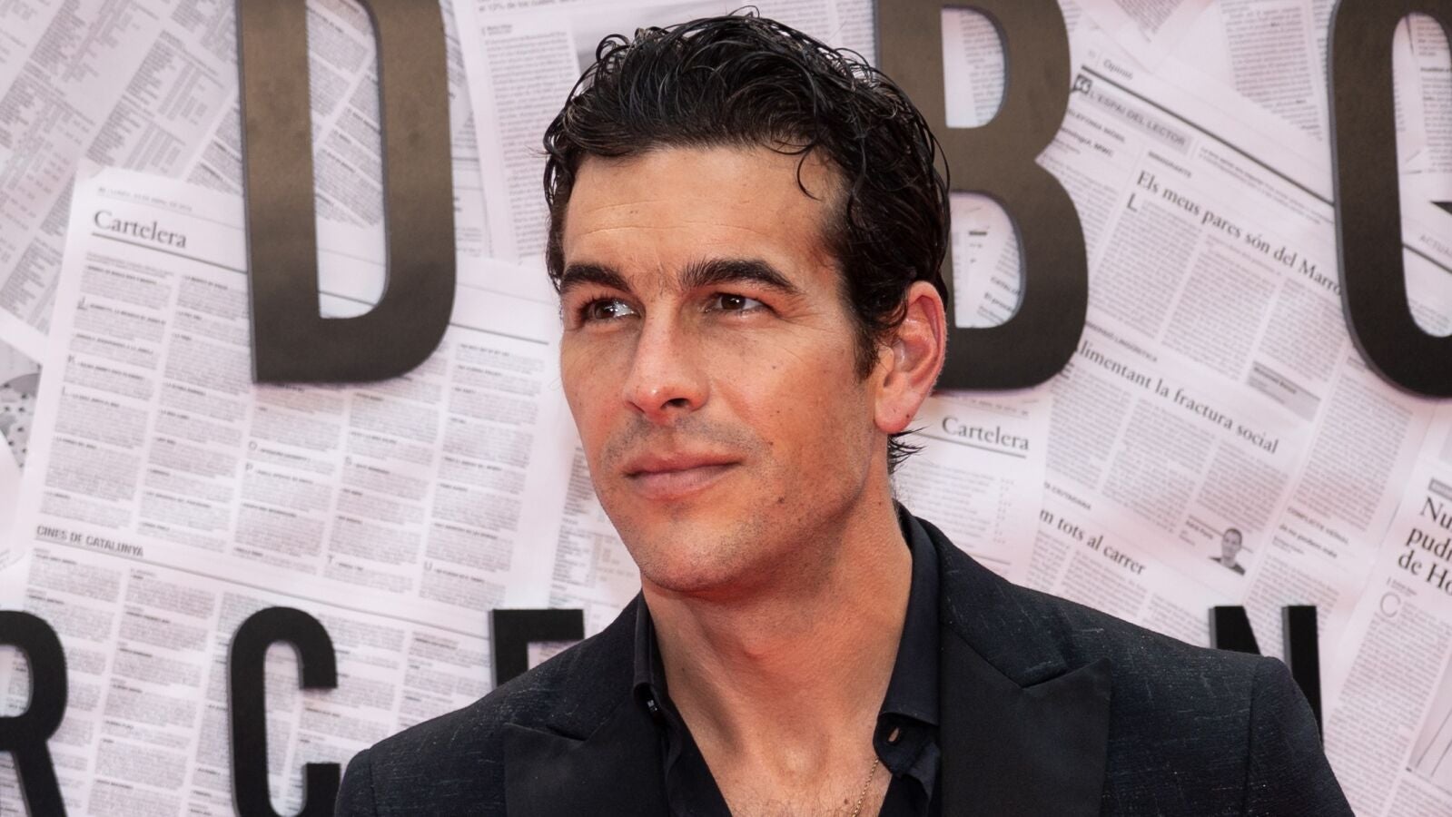 El vídeo de Mario Casas junto a sus hermanos en bañador donde no sabrás quién es quién