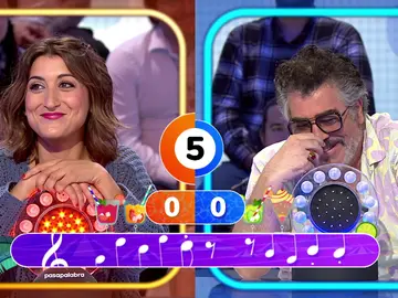 La habilidad traductora de Susi Caramelo deja a Agustín Jiménez fuera de tono en ‘La Pista’ La habilidad traductora de Susi Caramelo deja a Agustín Jiménez fuera de tono en ‘La Pista’