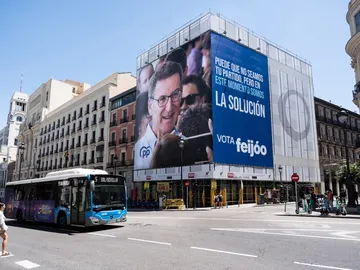 Lona del PP Lona del PP