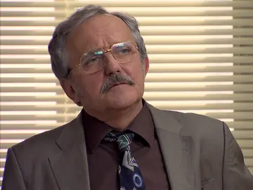 Luján, de villano a héroe: los momentos que nos ha dejado el comisario en 'Amar es para siempre' Luján, de villano a héroe: los momentos que nos ha dejado el comisario en 'Amar es para siempre'