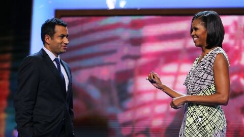 Kal Penn con Michelle Obama