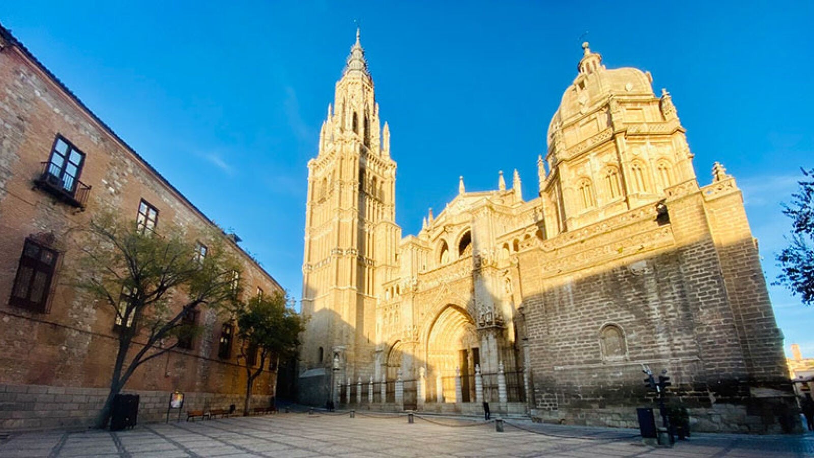 Cómo sobrevivir al calor de la canícula que azota a los visitantes en Toledo