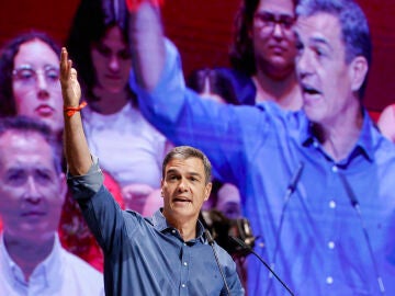 El presidente del Gobierno, Pedro Sánchez, este sábado durante el mitin que ha organizado el PSOE en la ciudad de Valencia. 