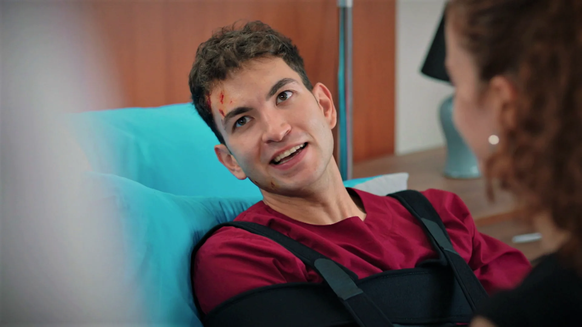 Tolga se recupera y agradece a &Ouml;mer que le haya donado sangre: "Ahora tengo una deuda contigo"