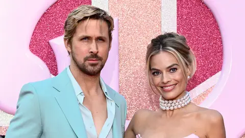 Margot Robbie y Ryan Gosling en la premiare de 'Barbie' en Londres