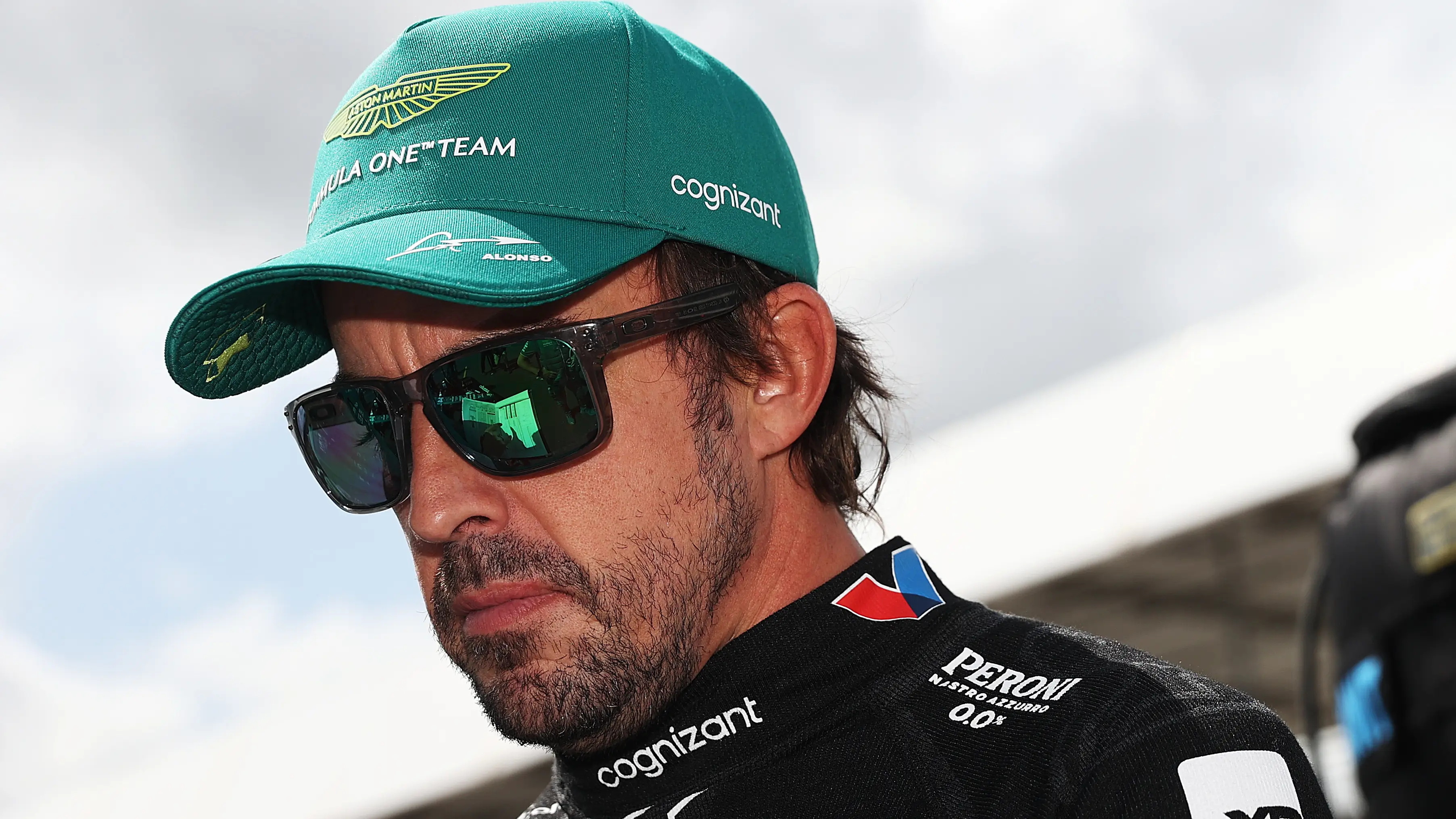 Fernando Alonso en el paddock de F1 Fernando Alonso en el paddock de F1