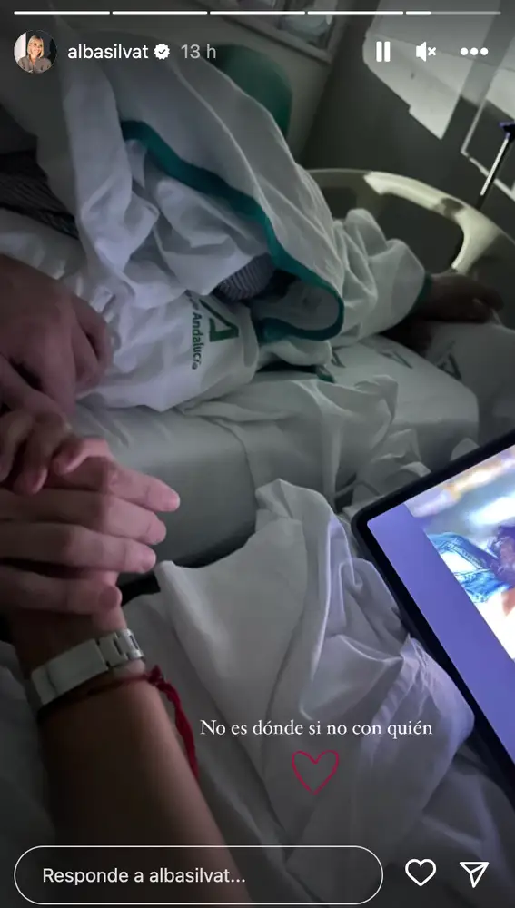 Alba Silva publica su primera foto con Sergio Rico desde el hospital