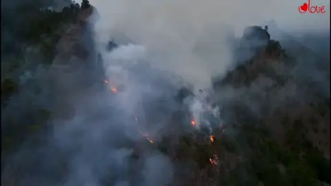 Imágenes inéditas del fuego en el interior del Parque Nacional de la Caldera de Taburiente 
