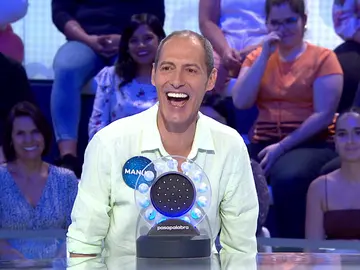 María Valverde y Manuel Bandera desatan ‘Pasapalabra: el Musical’: “Si sé esto me traigo mocasines” María Valverde y Manuel Bandera desatan ‘Pasapalabra: el Musical’: “Si sé esto me traigo mocasines”