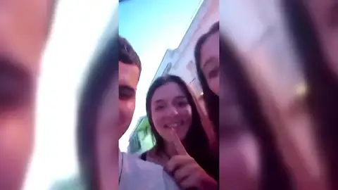 El vídeo del grupo de jóvenes El vídeo del grupo de jóvenes