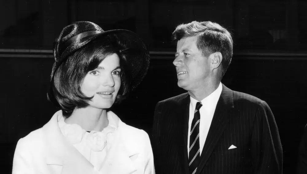 Jackie Kennedy con su esposo el presidente de los Estados Unidos John F. Kennedy