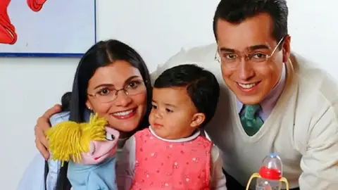 Ana María Orozco, Jorge Enrique Abello y Paula Yepes en 'Yo soy Betty, la fea' Ana María Orozco, Jorge Enrique Abello y Paula Yepes en 'Yo soy Betty, la fea'