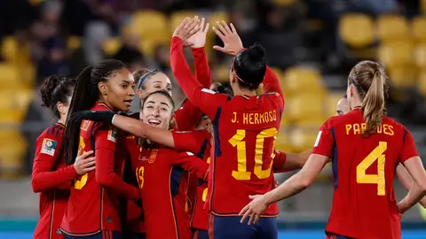 Los jugadoras de España celebran un gol ante Costa Rica