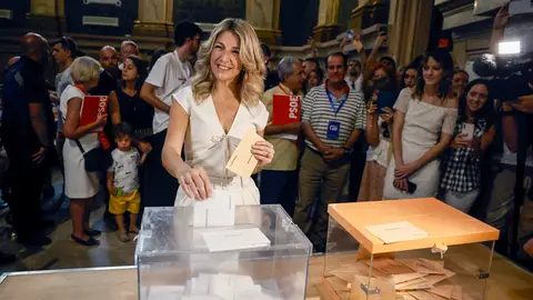 Yolanda Díaz votando Yolanda Díaz votando