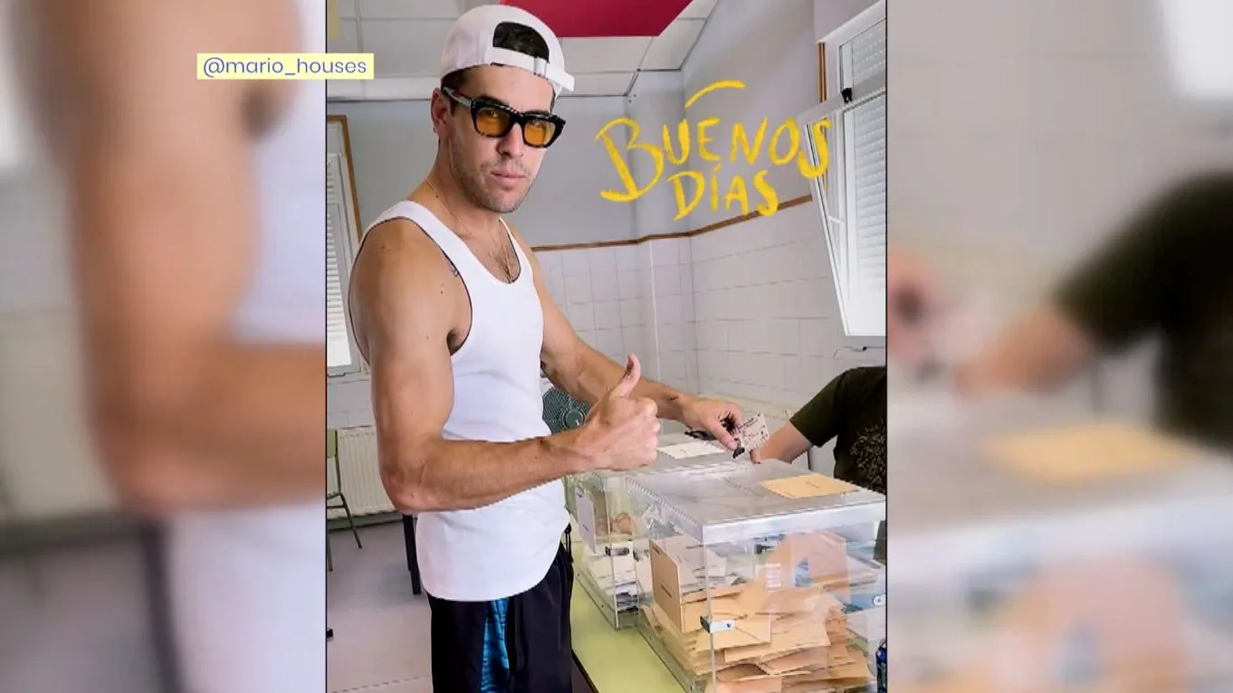 Mario Casas en Espejo Público. Mario Casas en Espejo Público.