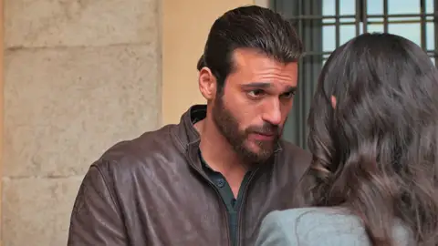 Francesco, sorprendido por la actitud de Violeta Francesco, sorprendido por la actitud de Violeta