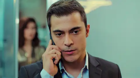 Şahika descubre el secreto de Yiğit: ¡Quiere vengarse de Ender! Şahika descubre el secreto de Yiğit: ¡Quiere vengarse de Ender!