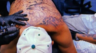 El tatuaje de Kyrgios en la espalda que ha dejado alucinando a todos