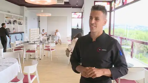 El piragüista Manu Garrido, entre fogones El piragüista Manu Garrido, entre fogones