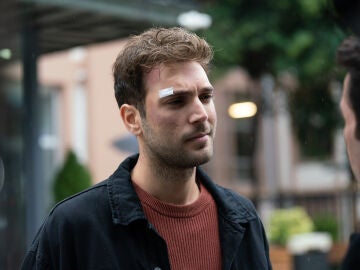 La trayectoria de Burak en &lsquo;Secretos de familia&rsquo;: de joven emp&aacute;tico a asesino 