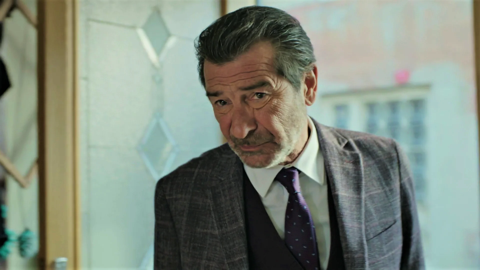 Yekta, dispuesto a todo para inculpar a Ilgaz de la muerte de Burak... ¡hasta de manipular pruebas! Yekta, dispuesto a todo para inculpar a Ilgaz de la muerte de Burak... ¡hasta de manipular pruebas!