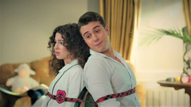 En el próximo capítulo de ‘Hermanos’: Asiye y Doruk harán de canguros y volverán a deleitarnos con su lado más artístico
